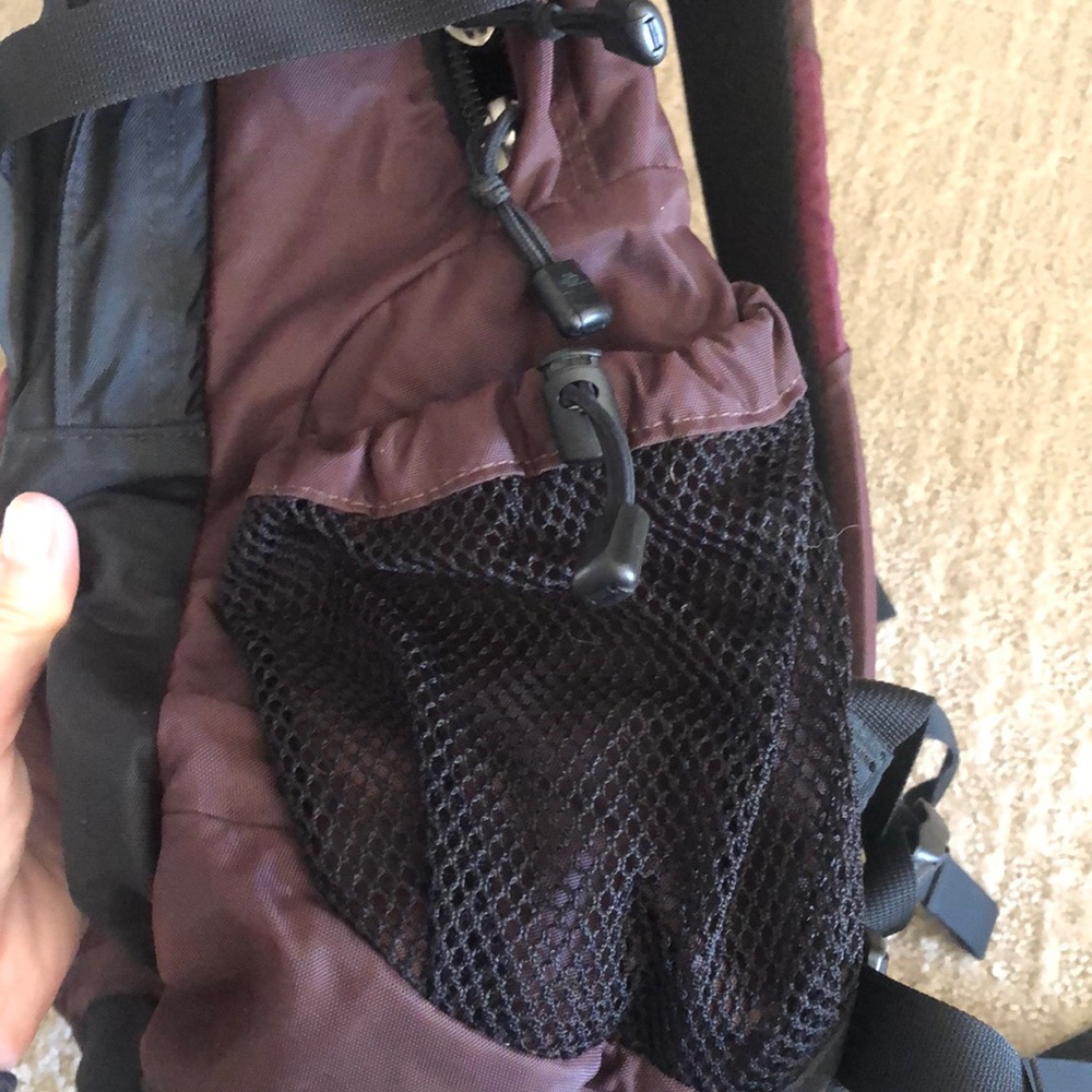 SOLD The North Face Back Pack - Picture 5 of 5